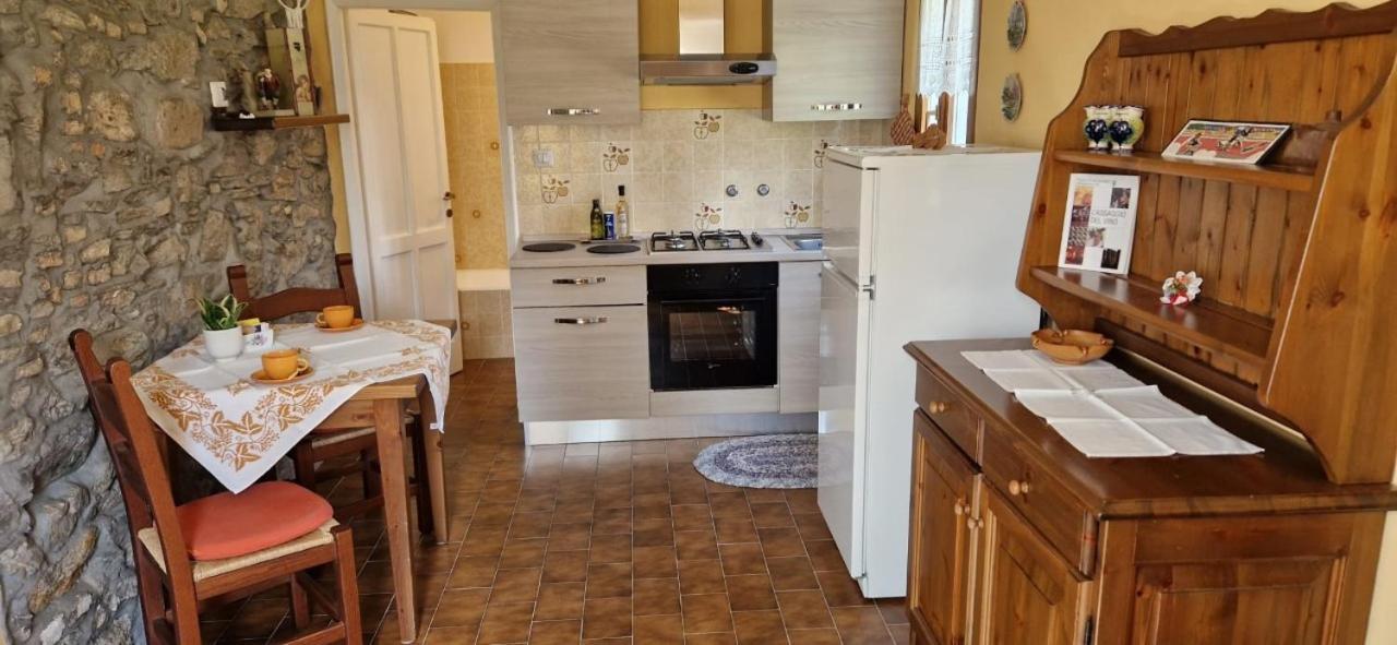 Cascina Del Galin Apartment Lanzo D'intelvi Luaran gambar